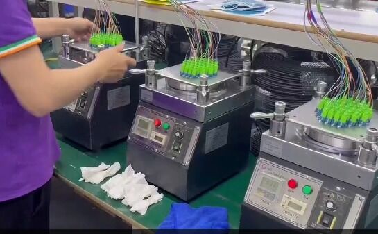 উচ্চ দক্ষতা গ্রাইন্ডিংয়ের জন্য 48 পোর্ট এলসি পিসি ফাইবার অপটিক পোলিশিং জিগ হার্ড স্টেইনলেস স্টিলের সাথে